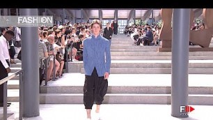 'ISSEY MIYAKE Spring Summer 2018 Menswear Paris - Fashion Channel'