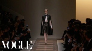 'Valentino Ready to Wear 2012 Vogue Fashion Week Runway Show'