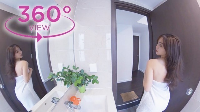 'VR 360° Cute girl changing clothes in bathtub | Get ready with me | Pet And Bae'