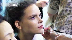 'Hair & Makeup - Runway Makeup Tutorial at Vanessa Bruno Fall 2012 | Paris Fashion Week | FashionTV'