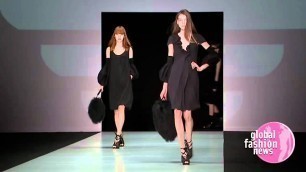 'Emporio Armani Fall / Winter 2011 Women\'s Runway Show | Global Fashion News'