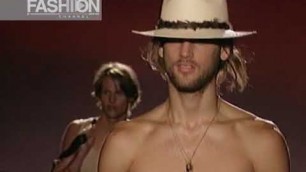 'GUCCI Menswear Spring Summer 2003 - Fashion Channel'