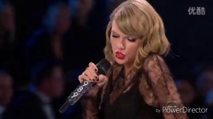 'Taylor Swift - Style (Live at 2014 Victoria\'s Secret Fashion Show)'