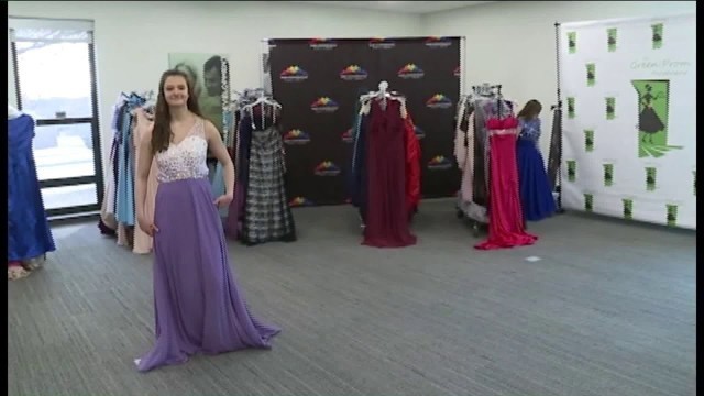 'Missouri Organization Giving Away Hundreds of Gently Used Prom Dresses for Free'