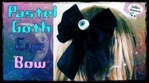 'Pastel Goth Eyeball Bow Hair Clip.'