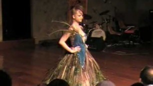 'Fashion Noivas 2009 - noiva pavão'