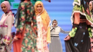 'Video Highlights from the Indonesia fashion Week 2016 Fashion Show'